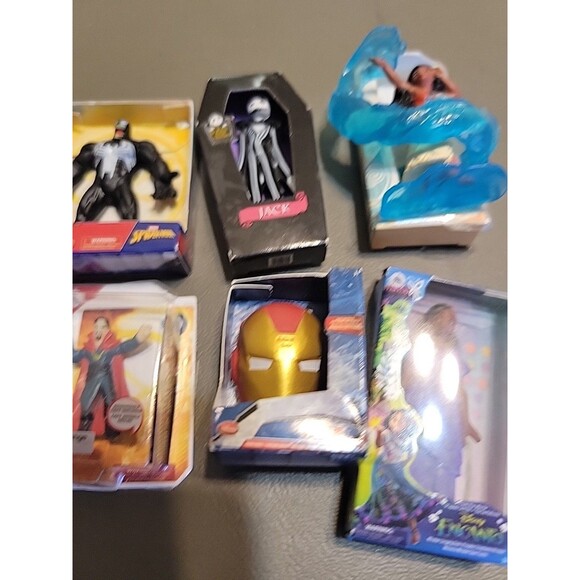 Zuru Mini Brands Lot Disney Princess Toys Iron man Venom etc.. 2" - Picture 6 of 11